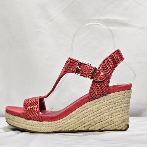 Reaction Kenneth Cole Card  Wedge T-Strap and Buckle Coral Wedge 7.5 NWT - Picture 3 of 6